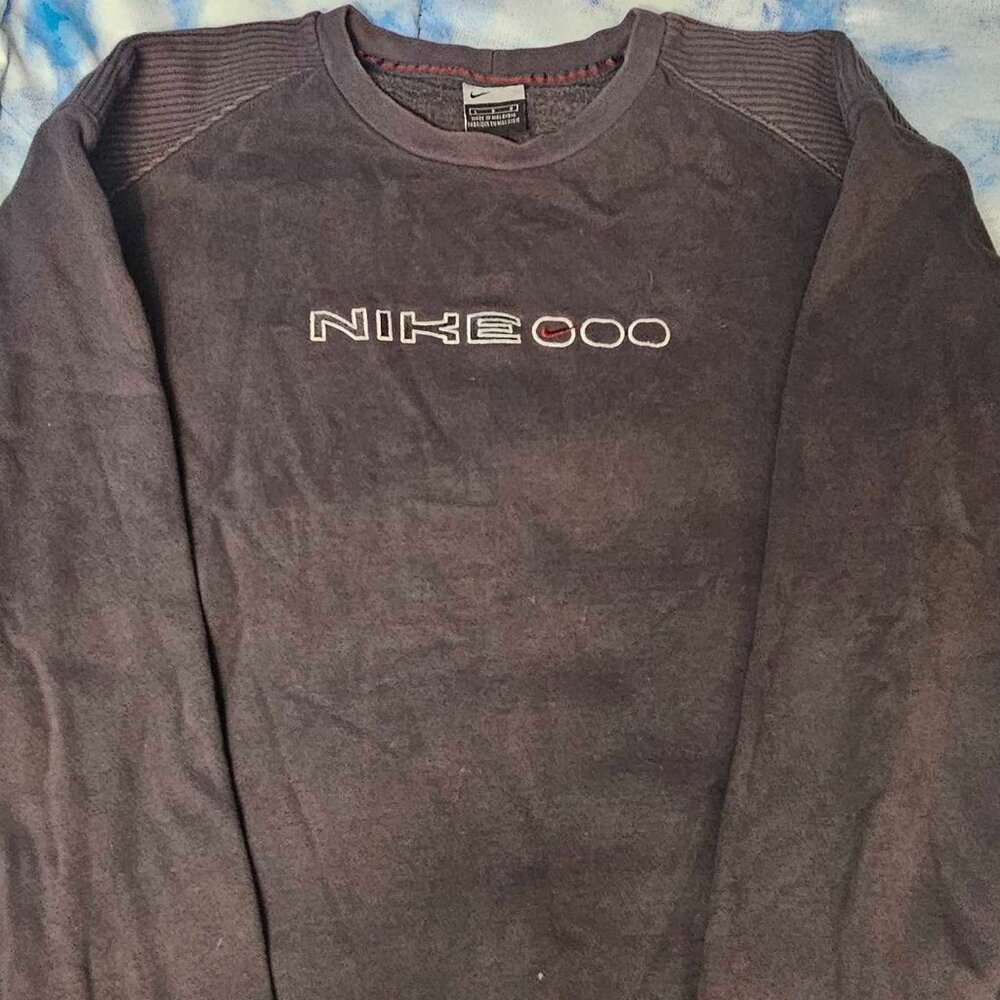 Vintage Nike Sweatshirt SZ L Y2K Embroidered Spell Out Distressed Boxy Fit